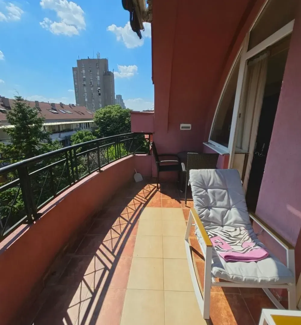 Prodaja, četvorosoban stan, 163m², Uciteljsko Naselje, Zvezdara Sve Podlokacije