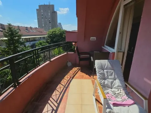 Prodaja, četvorosoban stan, 163m², Uciteljsko Naselje, Zvezdara Sve Podlokacije - image 18