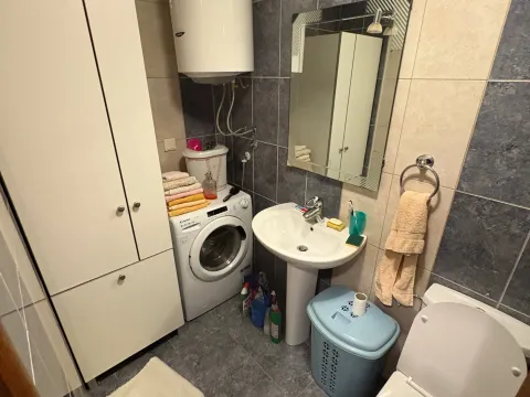 Rent, two bedroom apartment, 70m², Zaobilaznica, Budva - image 10