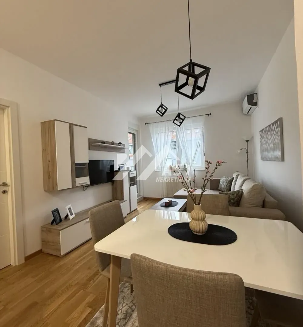 Rent, one bedroom apartment, 37m², Adamovićevo Naselje, Novi Sad Sve Podlokacije