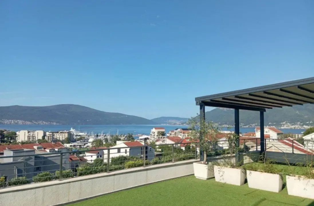 Prodaja, dvosoban stan, 104m², Mažina, Tivat