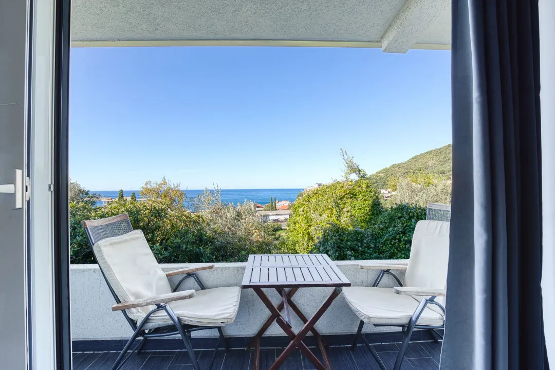 Sale, three bedroom apartment, 104m², Petrovac, Budva