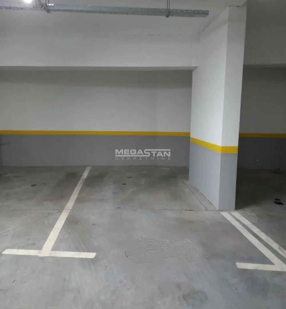 Rent, parking/garage, 13m², Gradska Bolnica, Zvezdara Sve Podlokacije