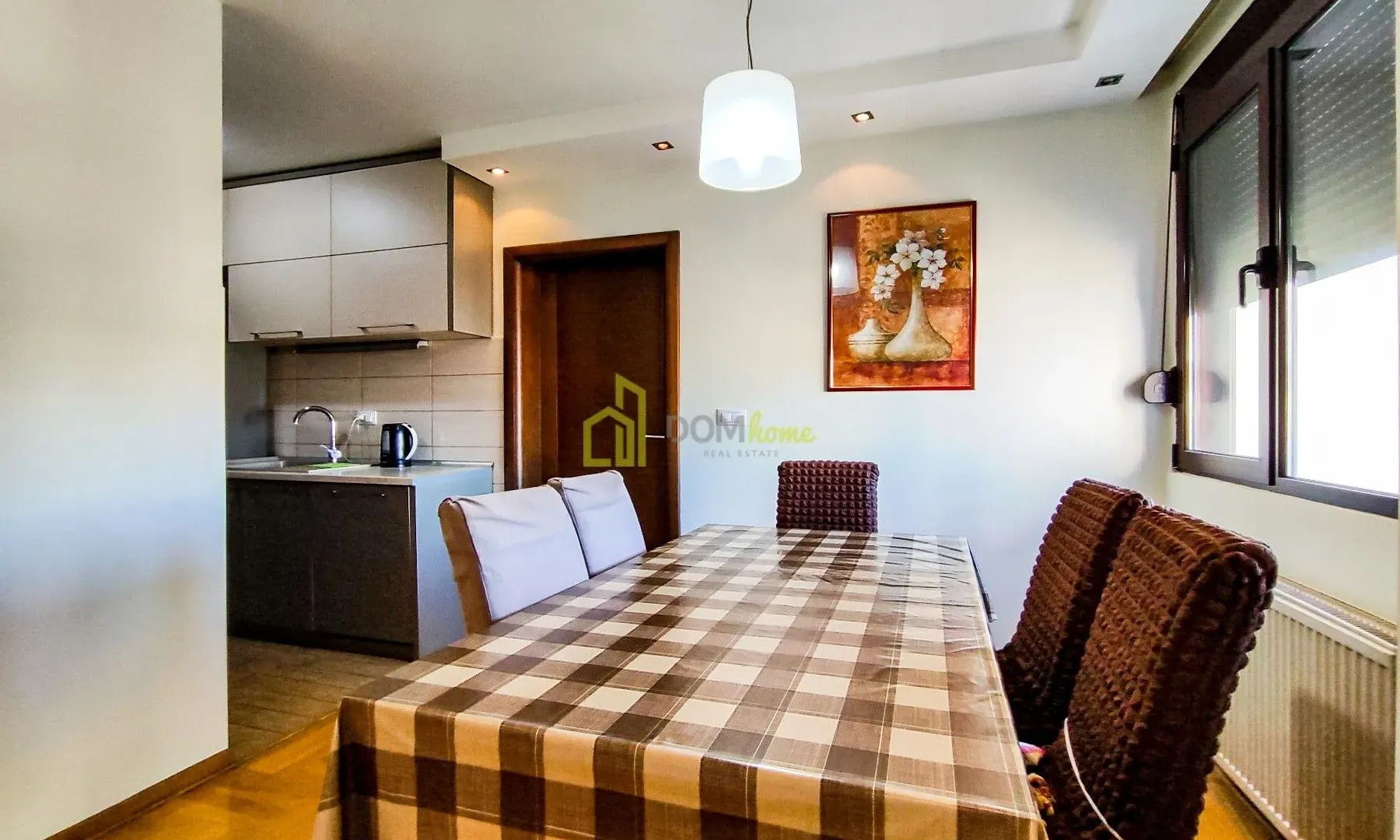 Prodaja, trosoban stan, 95m², Centar, Podgorica