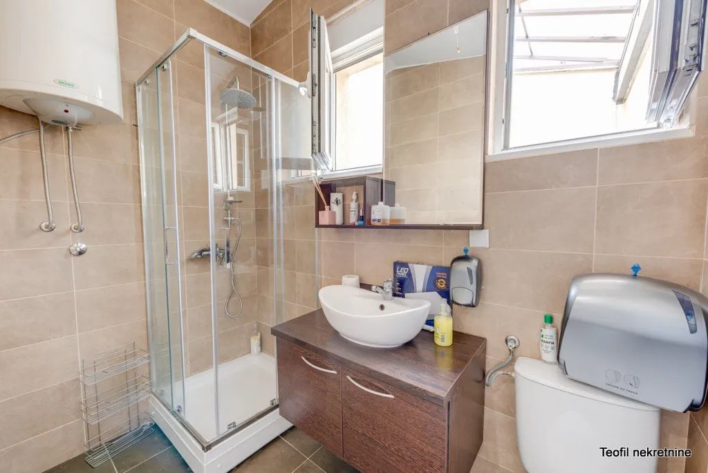 Prodaja, stan, 118m², Djeram, Pirot