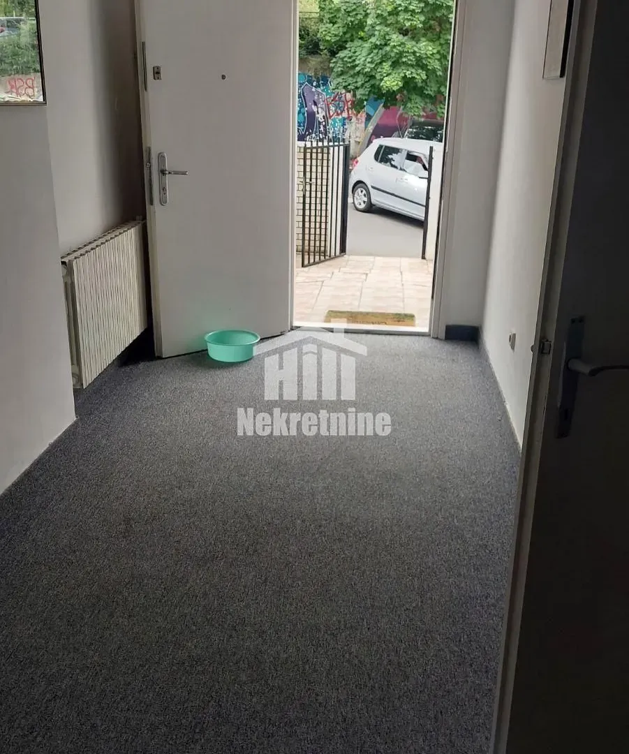 Rent, house, 180m², Čukarica, Beograd