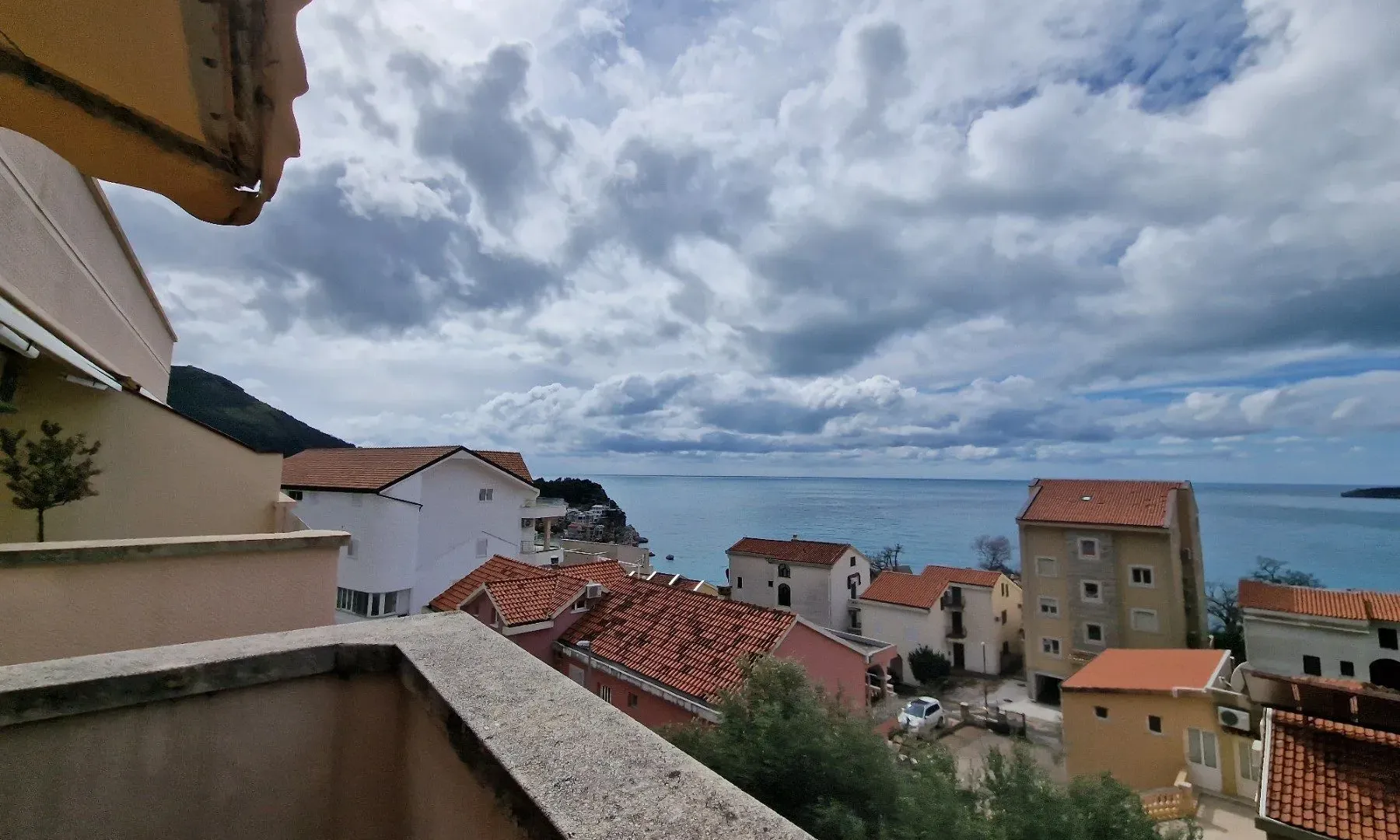 Sale, two bedroom apartment, 57m², Pržno, Budva