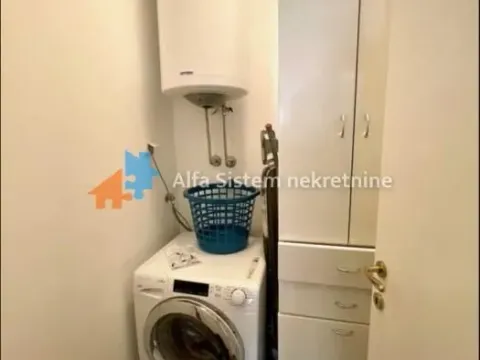 Izdavanje, trosoban stan, 122m², Vračar Hram, Vračar Sve Podlokacije - image 13