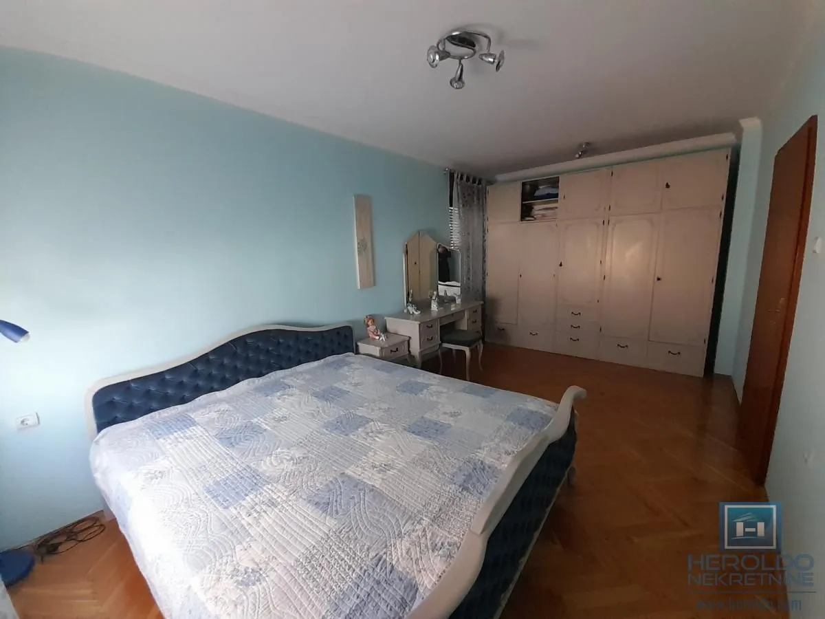 Sale, house, 180m², Centar, Ćuprija