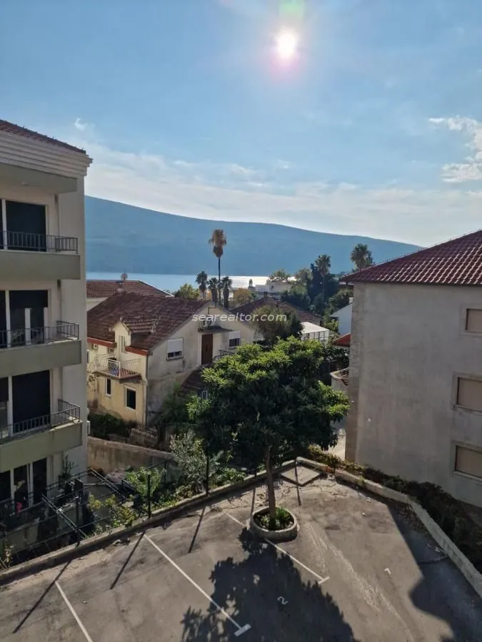 Prodaja, jednosoban stan, 47m², Đenovići, Herceg Novi