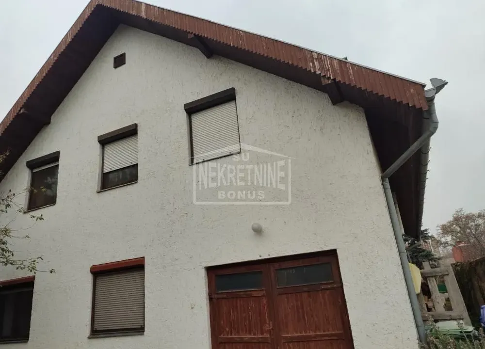 Prodaja, kuća, 270m², Železničko Naselje, Subotica