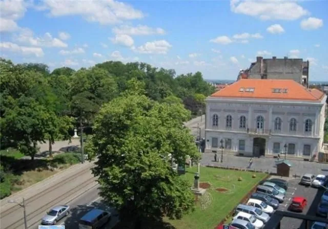 Izdavanje, trosoban stan, 120m², Stari Grad, Beograd