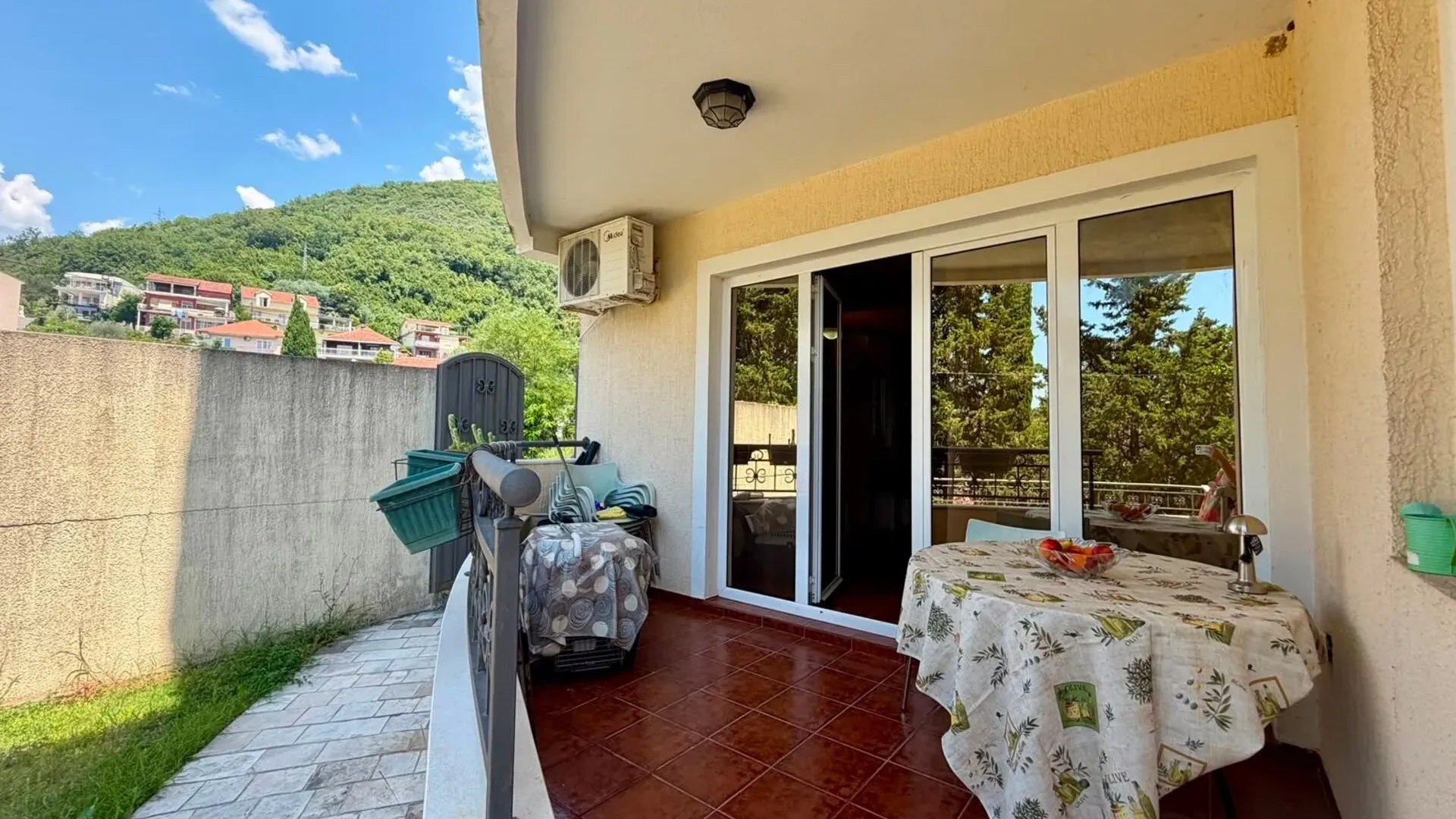 Prodaja, stan, 38m², Donja Lastva, Tivat