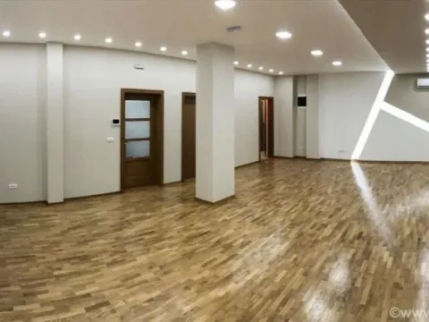 Rent, office space, 100m², Hala Pionir, Palilula Sve Podlokacije - image 3