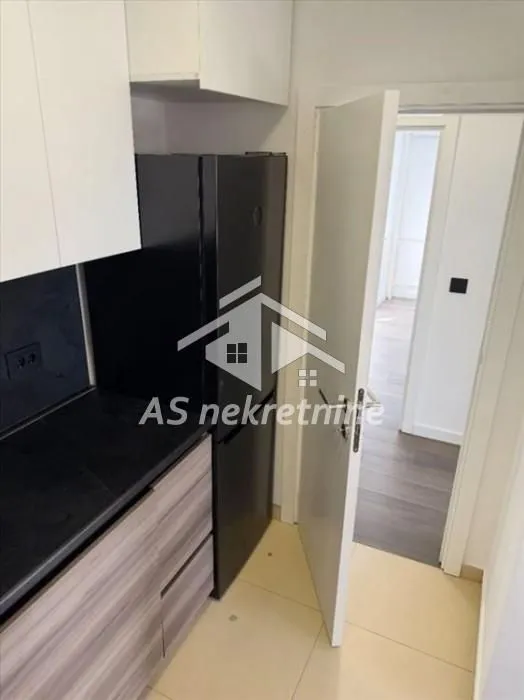 Rent, four bedroom apartment, 80m², Savski Venac, Beograd
