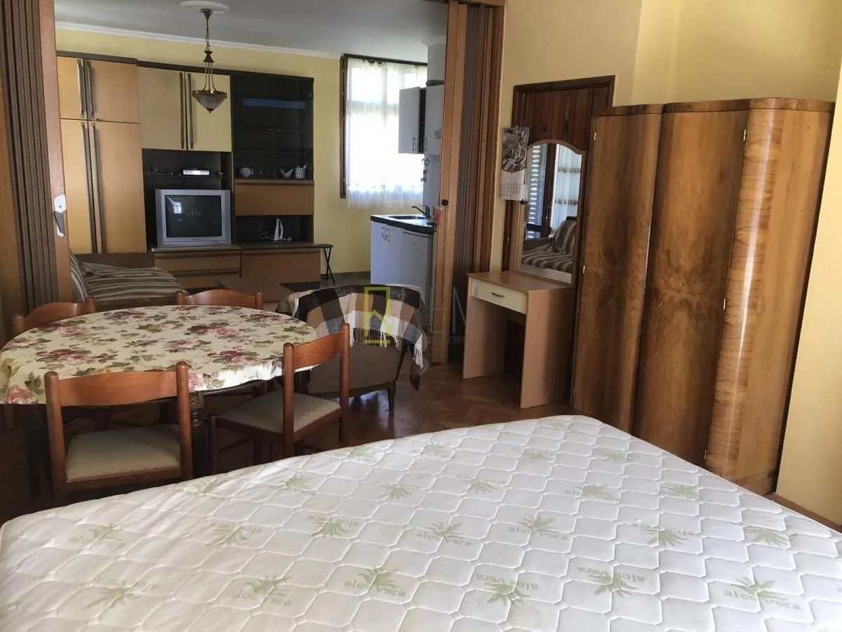 Sale, house, 300m², Šušanj, Bar