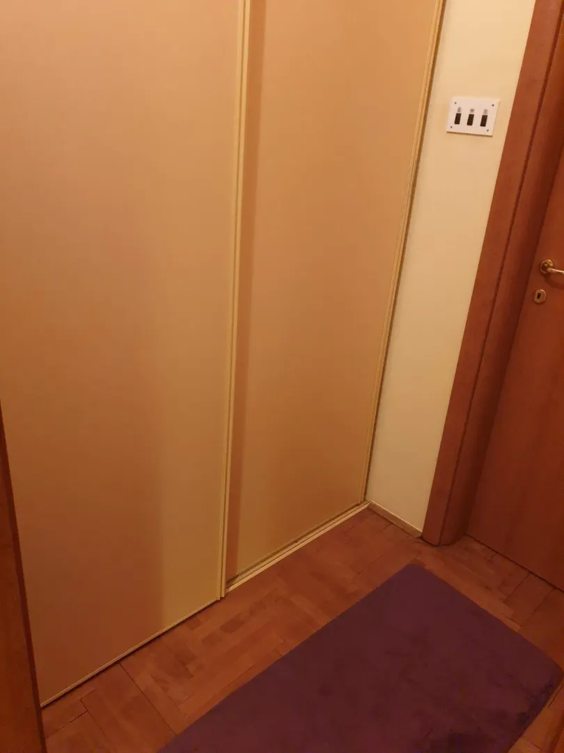 Izdavanje, dvosoban stan, 49m², Pobrežje, Podgorica