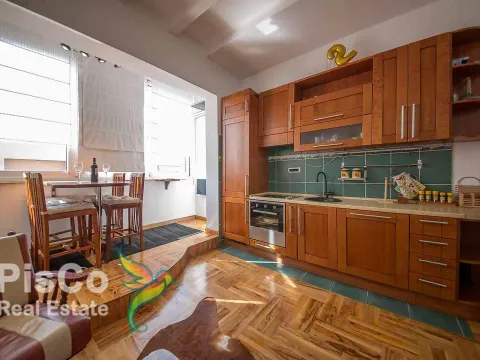 Izdavanje, dvosoban stan, 65m², Centar, Podgorica - image 8