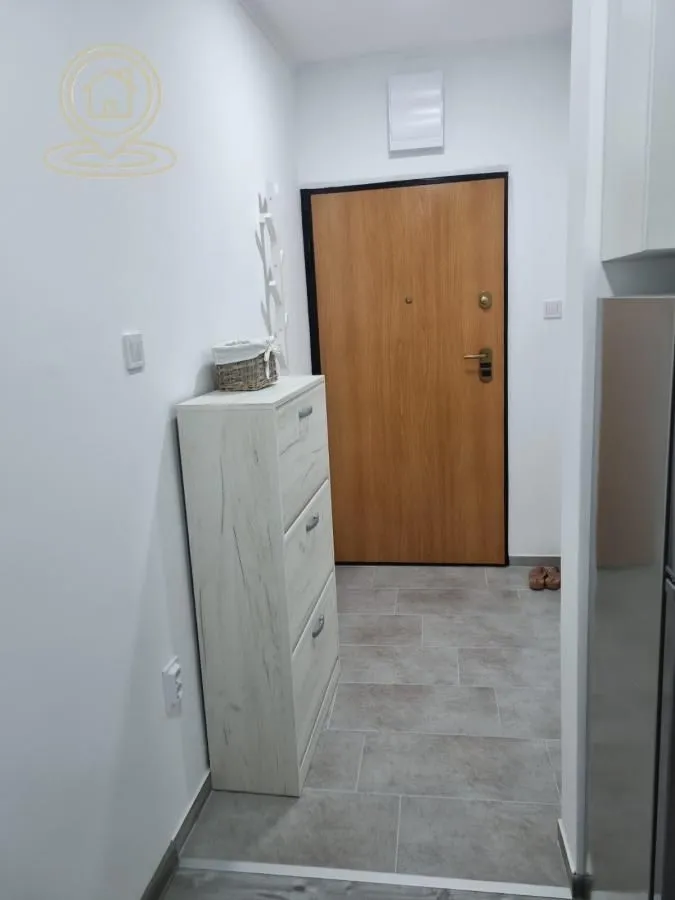 Izdavanje, jednosoban stan, 28m², Grbavica, Novi Sad Sve Podlokacije