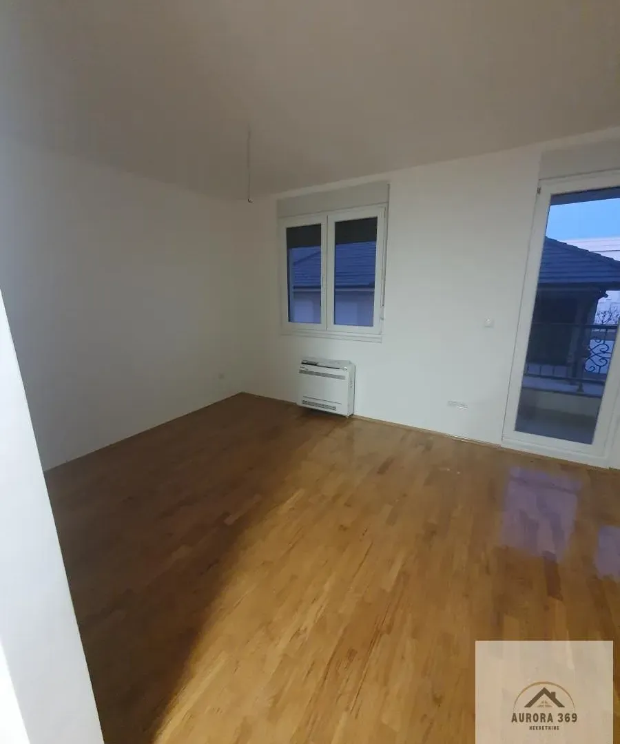 Prodaja, dvosoban stan, 58m², Mišeluk, Petrovaradin