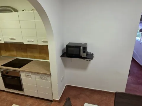 Izdavanje, jednosoban stan, 56m², Preko Morače, Podgorica - image 4