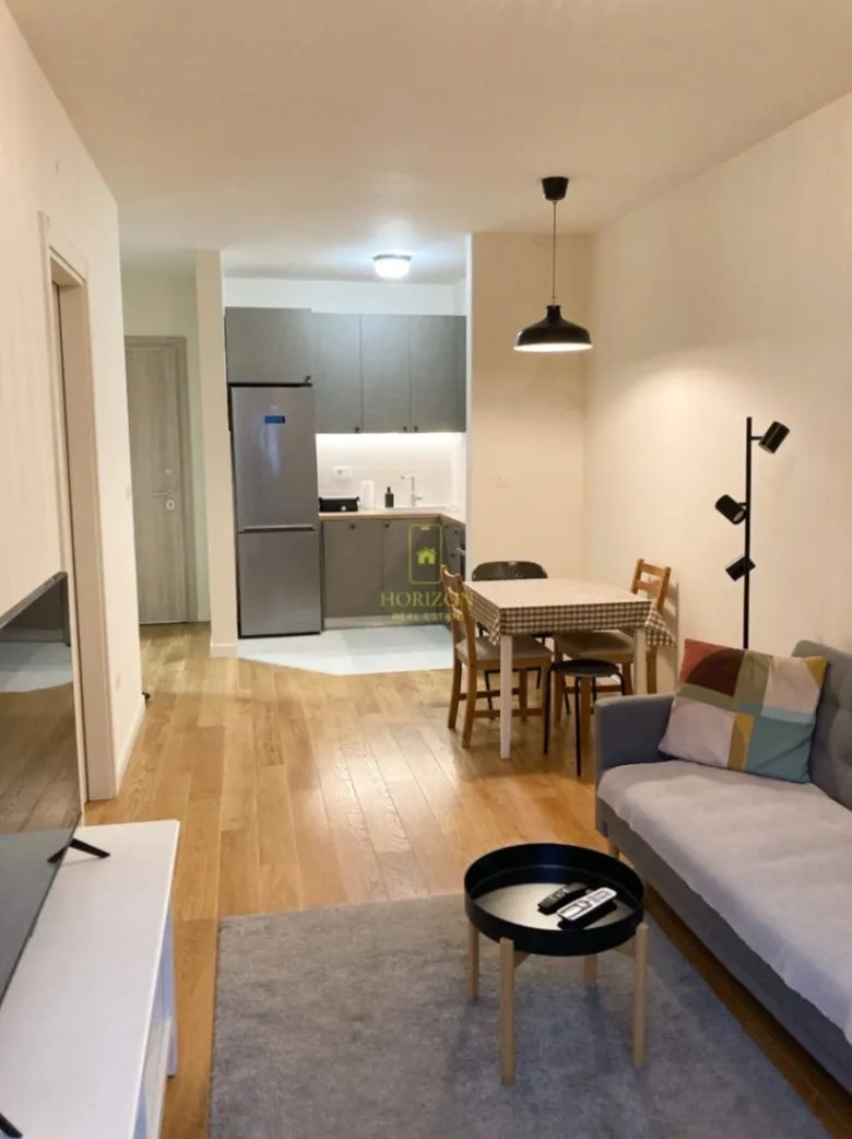 Prodaja, jednosoban stan, 40m², Central Point, Podgorica