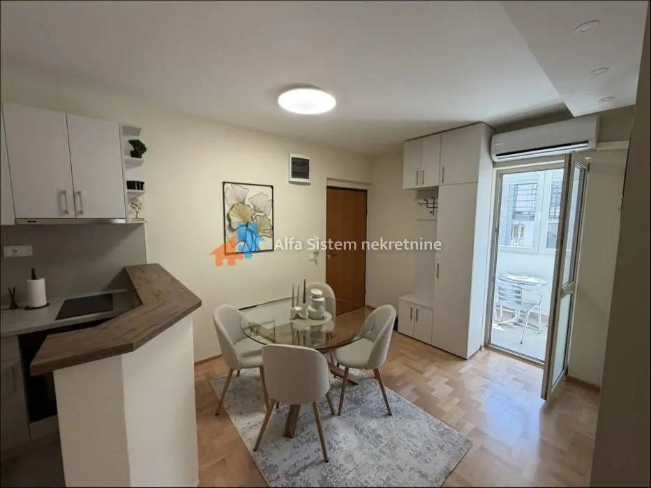 Izdavanje, dvosoban stan, 54m², Kalenić Pijaca, Vračar Sve Podlokacije