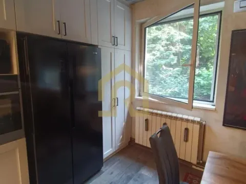 Izdavanje, četvorosoban stan, 100m², Autokomanda, Voždovac Sve Podlokacije - image 5