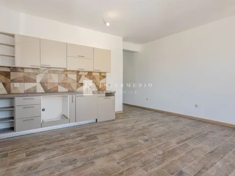 Prodaja, jednosoban stan, 45m², Kumbor, Herceg Novi - image 2