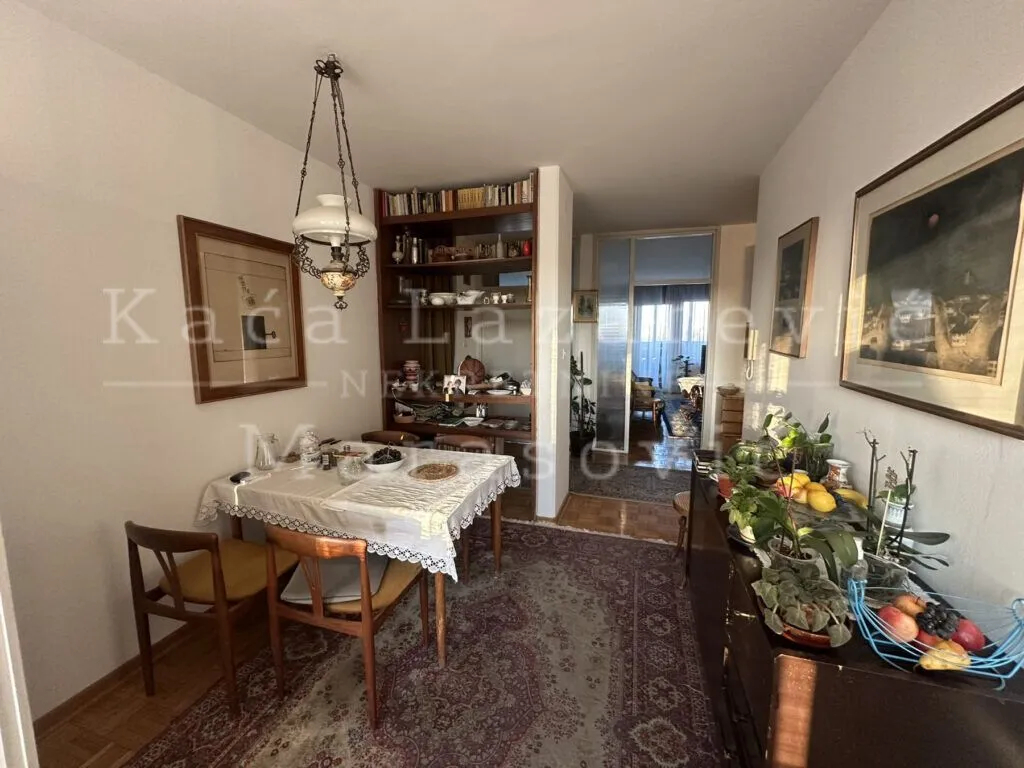 Prodaja, četvorosoban stan, 115m², Voždovačka Crkva, Voždovac Sve Podlokacije