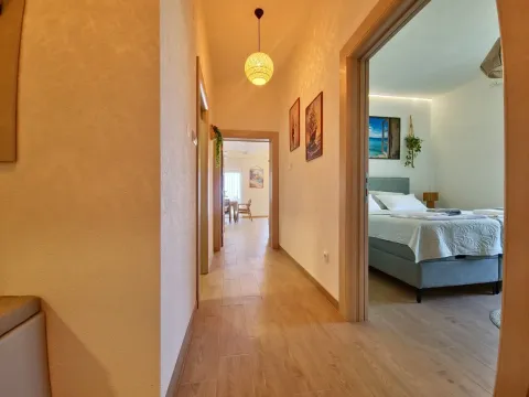 Izdavanje, kuća, 110m², Krimovica, Kotor - image 18