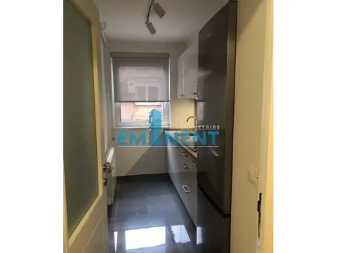 Rent, three bedroom apartment, 70m², Kalenić Pijaca, Vračar Sve Podlokacije - image 5