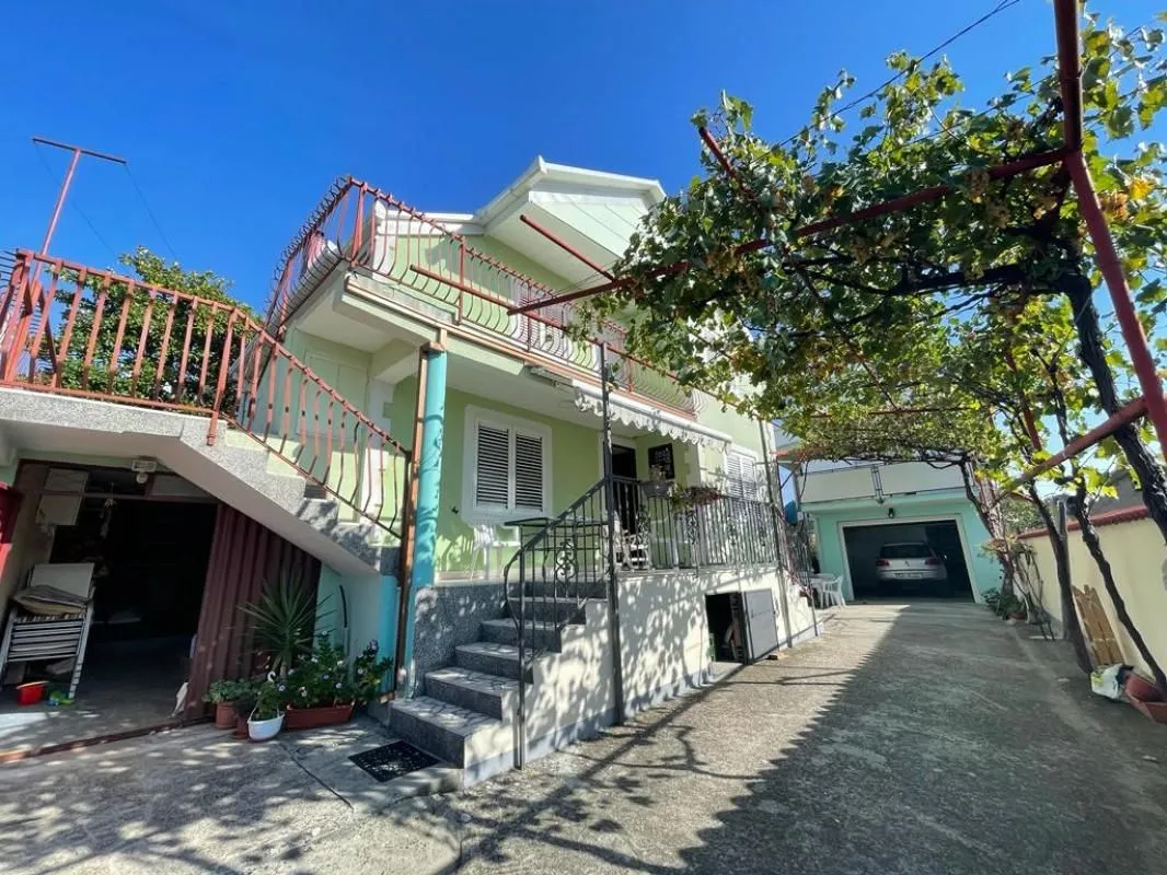 Sale, house, 122m², Bjeliši, Bar