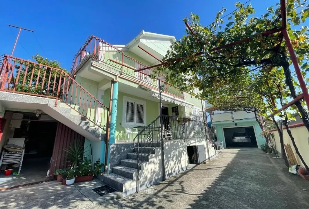 Sale, house, 122m², Bjeliši, Bar