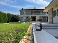 Prodaja, kuća, 492m², Mareza, Podgorica - image 2