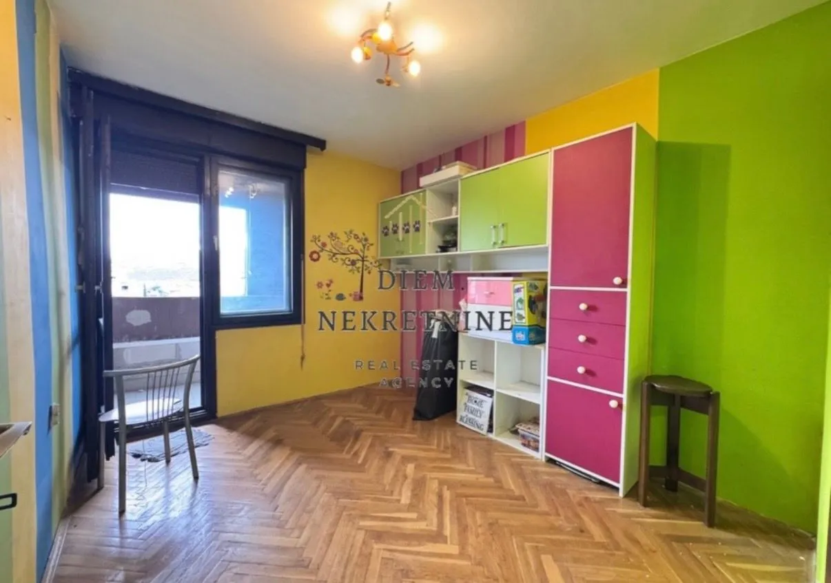Prodaja, trosoban stan, 96m², Blok 6, Podgorica