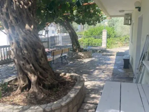 Sale, house, 300m², Marovići, Bar - image 3