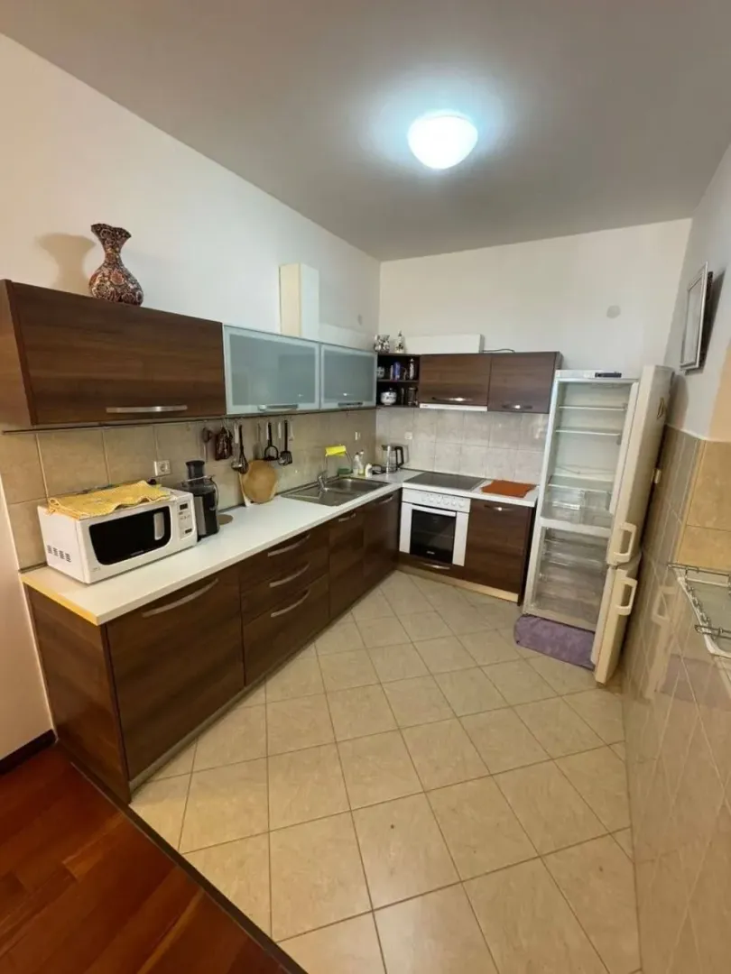 Prodaja, dvosoban stan, 100m², Centar, Bar