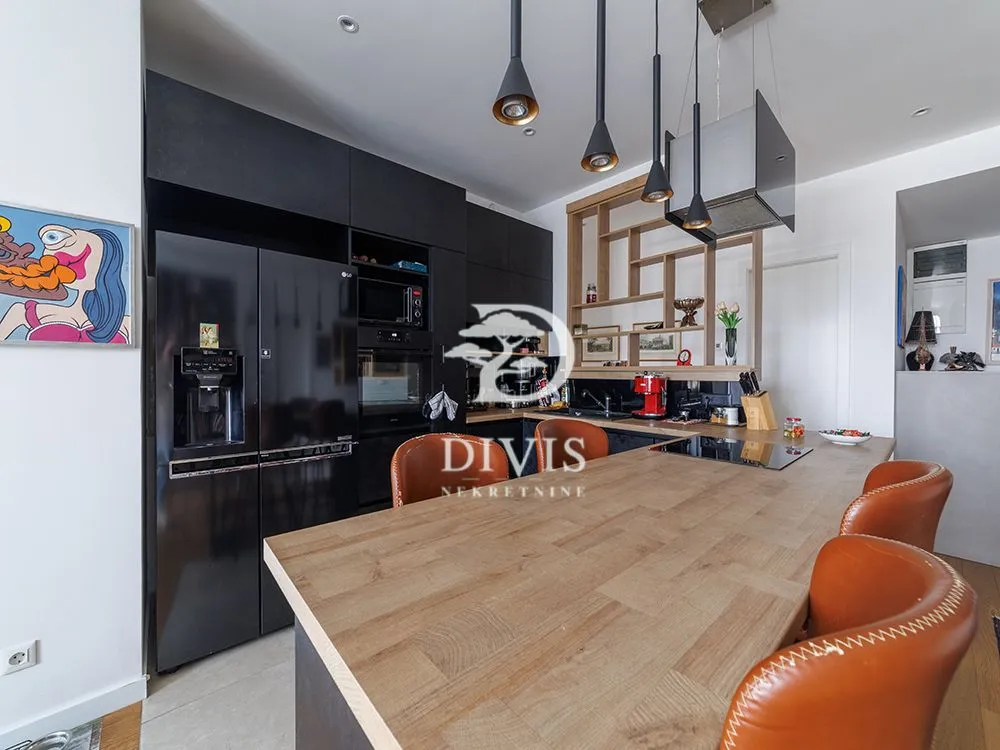 Prodaja, četvorosoban stan, 107m², Savski Venac, Beograd