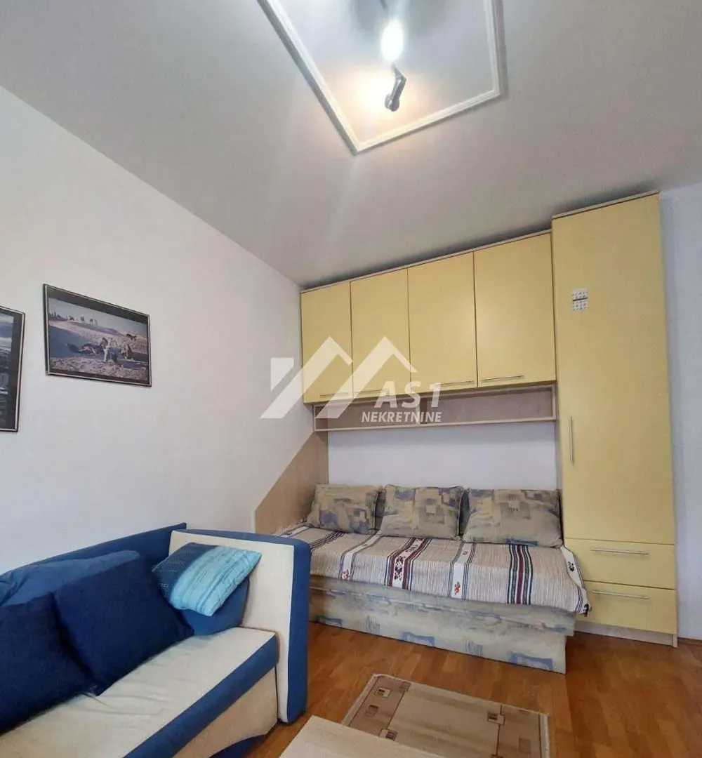 Izdavanje, jednosoban stan, 35m², Grbavica, Novi Sad Sve Podlokacije