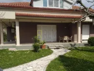 Rent, house, 190m², Tološi, Podgorica - image 2