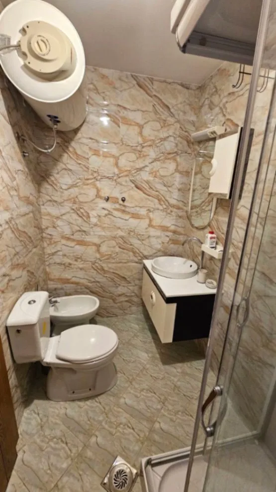 Izdavanje, dvosoban stan, 64m², Stari Aerodrom, Podgorica