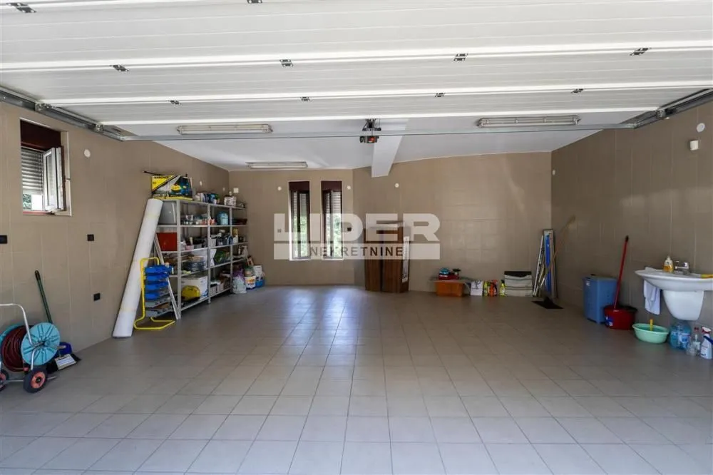 Sale, house, 600m², Savski Venac, Beograd