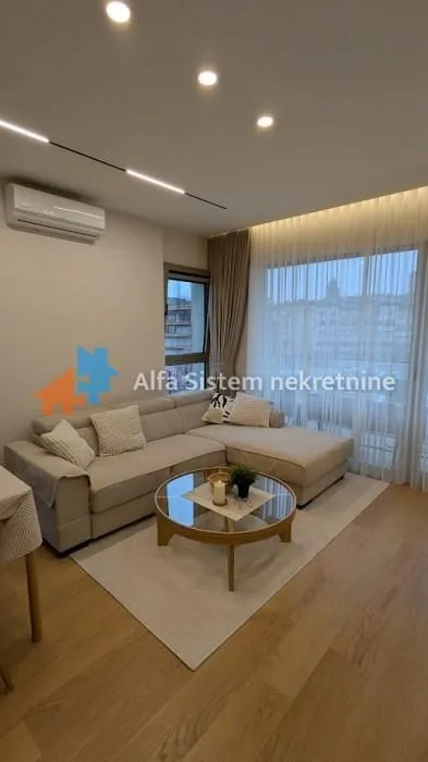 Rent, three bedroom apartment, 73m², Savski Venac, Beograd