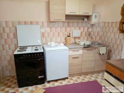 Sale, house, 280m², Novi Slankamen, Inđija - image 8