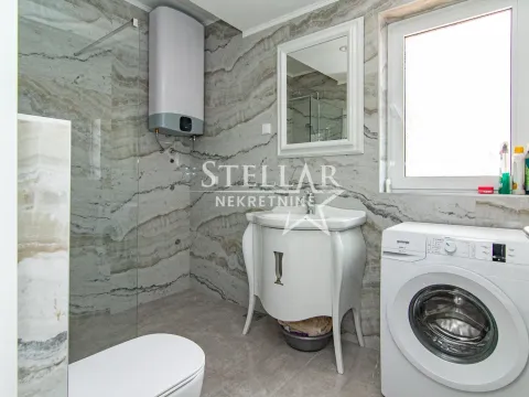 Izdavanje, stan, 90m², Momišići, Podgorica - image 13