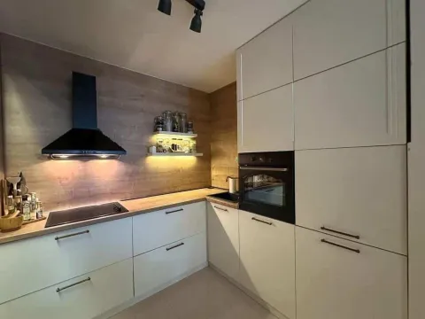 Izdavanje, jednosoban stan, 47m², City Kej, Podgorica - image 2