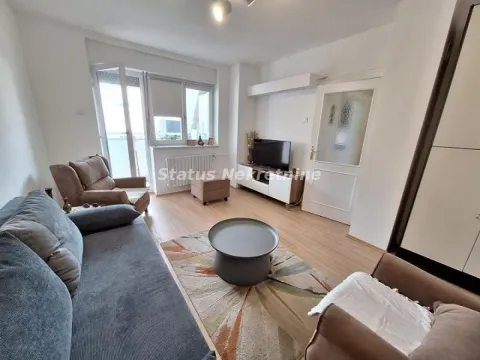 Izdavanje, dvosoban stan, 43m², Centar, Novi Sad - image 2