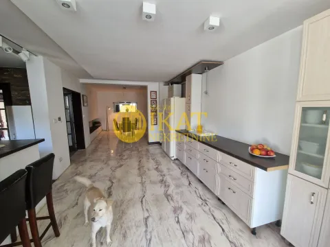 Prodaja, kuća, 445m², Čukarica, Beograd - image 3