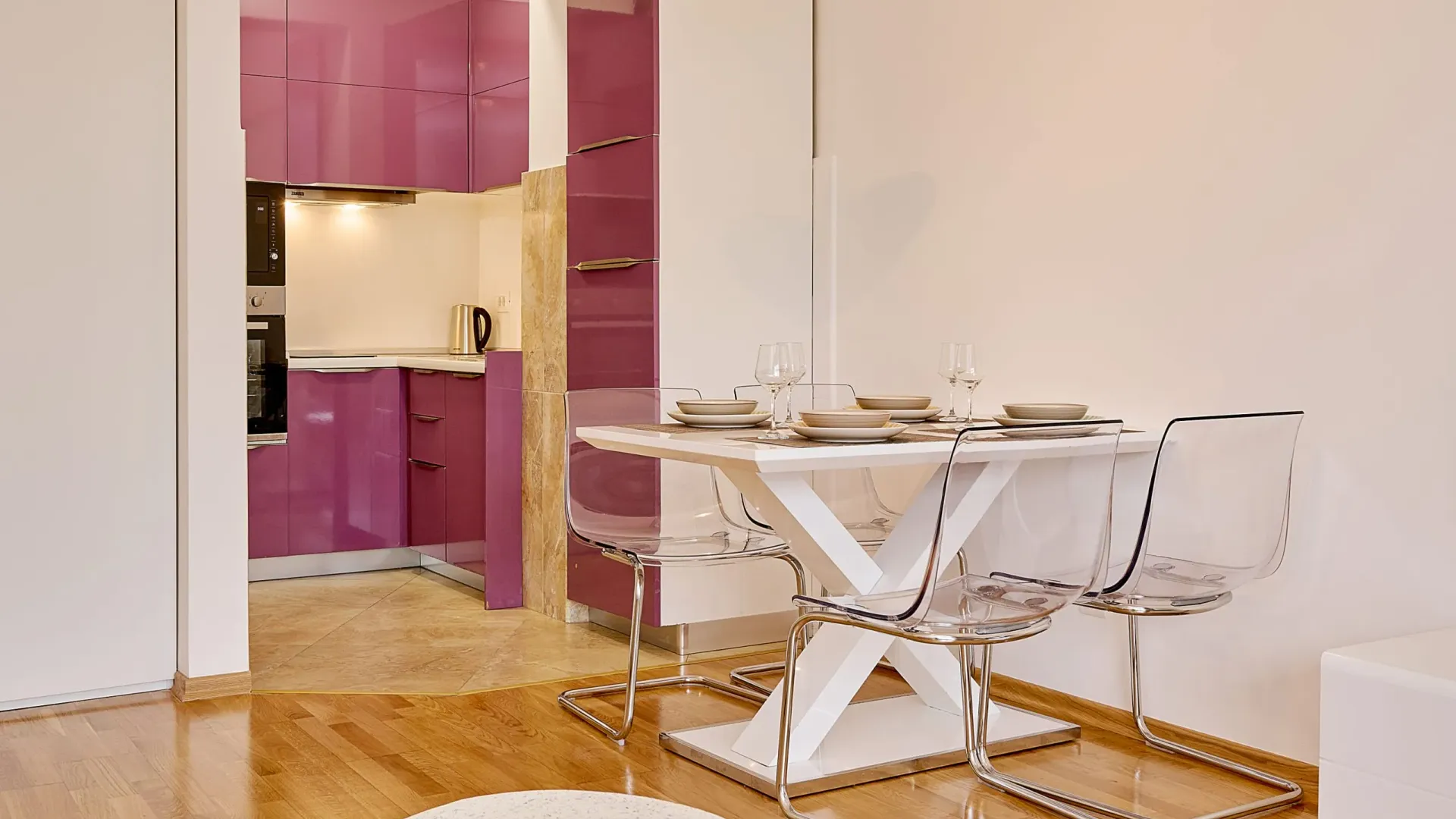 Rent, two bedroom apartment, 50m², Bečići, Budva